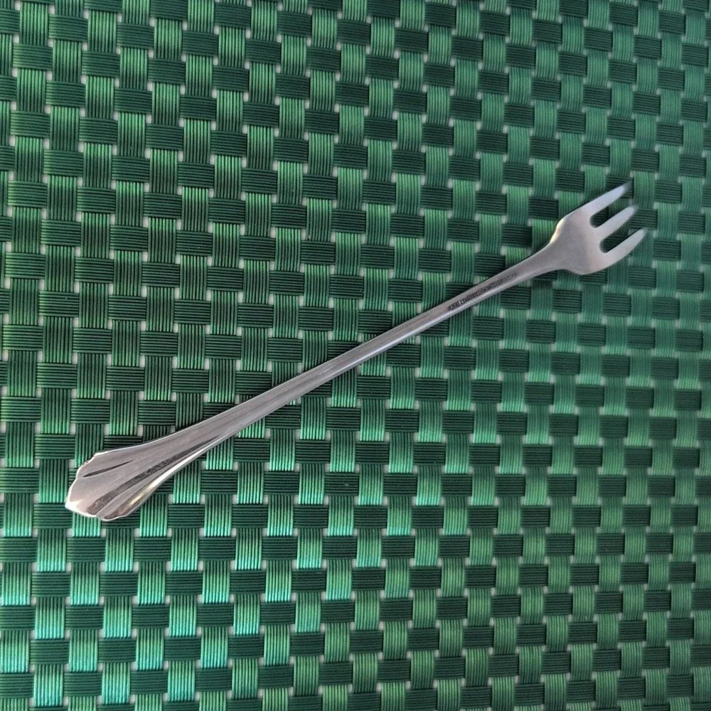 Oneida CLARETTE Seafood Cocktail Oyster Fork Community Stainless Vtg Single USA